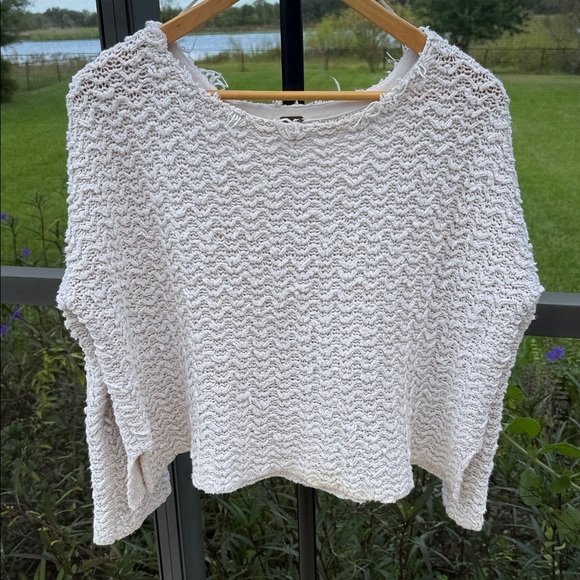 Free People Sweaters - Free People cotton Cream Cropped knit Sweater — small